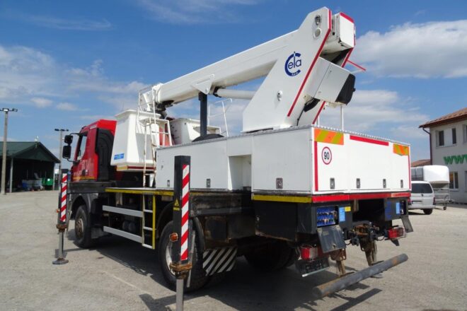 Renault KERAX 410.19 4×4 vysokozdvižná plošina, autoplosina, montazna plosina, EURO 4, manuál VIN 487