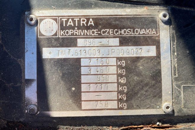 Tatra T613 V8 , manuál, VIN 022