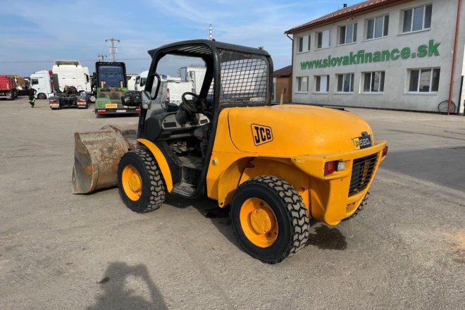 JCB 520 40 teleskopický celný nakladac 4X4 VIN 715