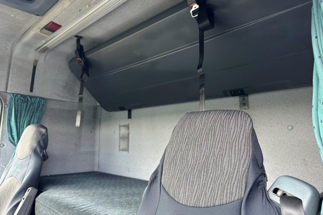 DAF XF95 430 EURO 2 manuál VIN 034