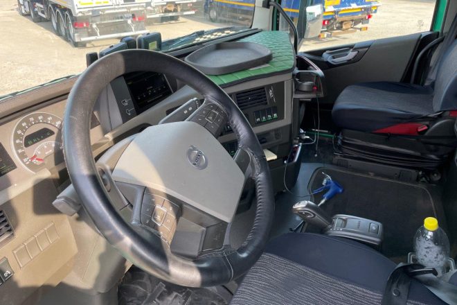 Volvo FH 13.500 LOWDECK originál km EURO 6, automat VIN 496 + 176