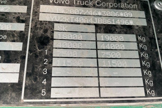 Volvo FH 13.500 LOWDECK originál km EURO 6, automat VIN 496 + 176