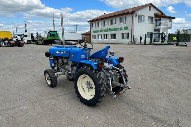 Použitý Zetor 2023 traktor 4×2 manuál – možnosť financovania ( leasing, úver ), na predaj — foto 4