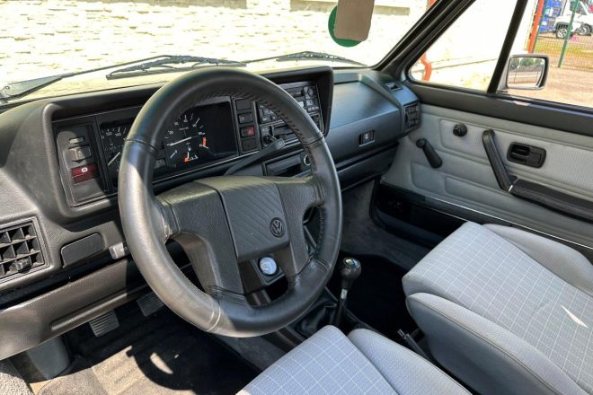 Volkswagen Golf Cabrio 1,8 GTI manuál VIN 888