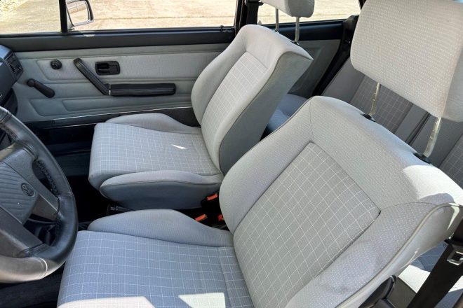Volkswagen Golf Cabrio 1,8 GTI manuál VIN 888