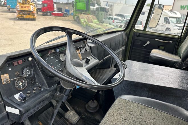 Tatra T815 žeriav AD 20 6X6 manuál VIN 855
