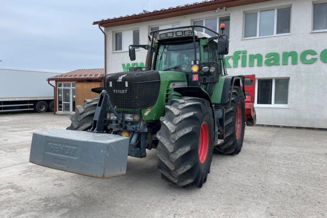 Fendt FENDT 924 VARIO 4x4 + fréza VIN 405