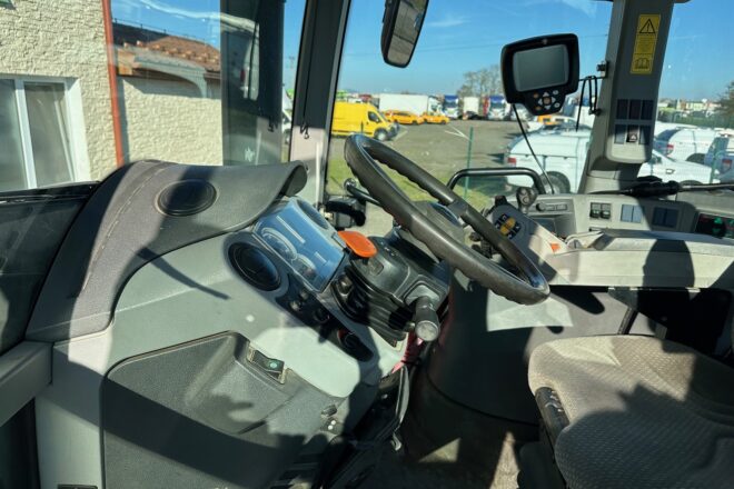 Claas AXION 820 VIN 123