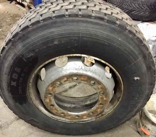 MICHELIN  XDA  305/70   22