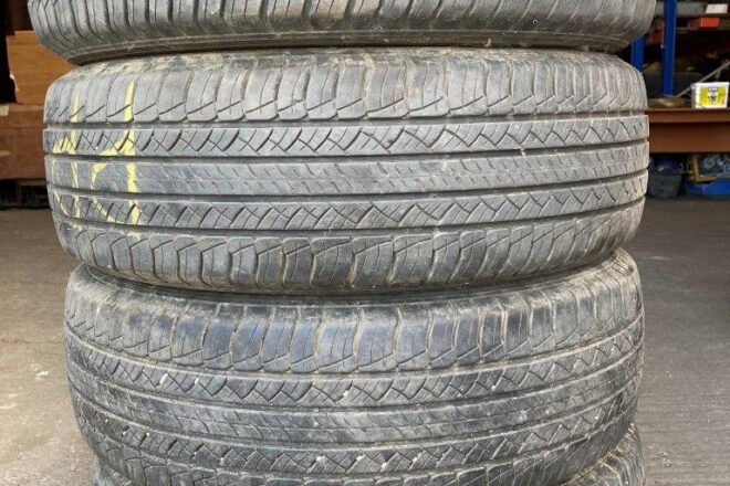 Michelin Latitute Tour HP 225/65 R17 102H. 4ks dezén 4mm , cena: 50€ / sada
