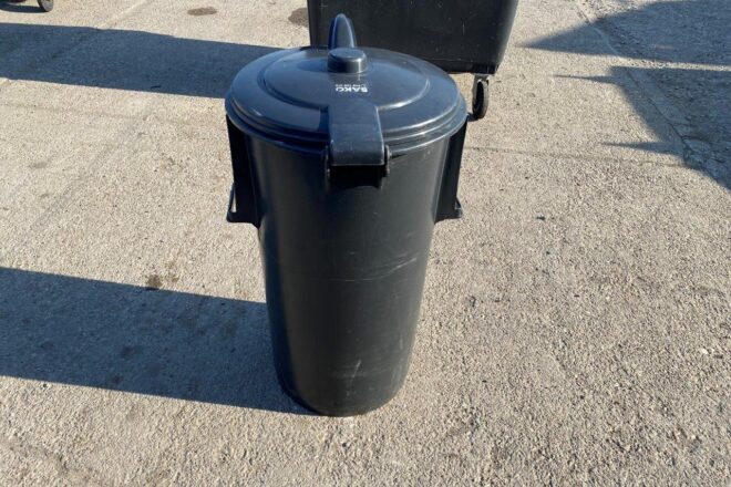 Použitý Kontajner na komunálny odpad, objem 110 l, CENA : 10 EUR + DPH, na predaj — foto 2