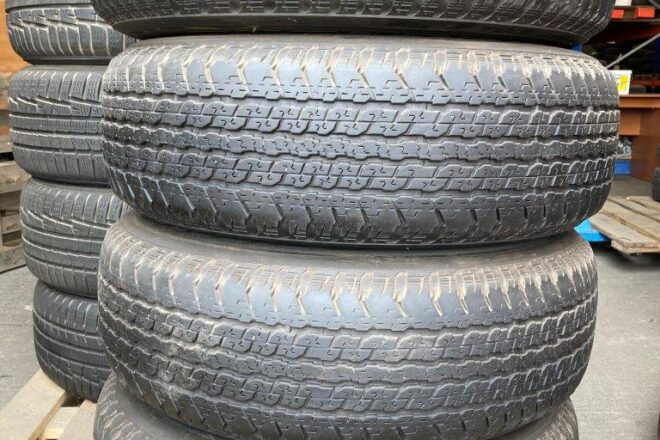 Použitý Bridgestone Dueler H/T 840 235/70 R16 106T na disku Nissan Navara 4ks dezén 5mm, na predaj — foto 2