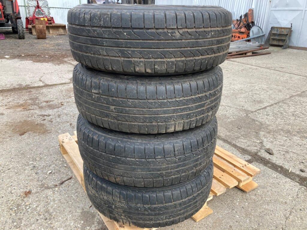 Matador Conquerra 235/70 R 16 MP81, dezén 4mm na diskoch Navarra