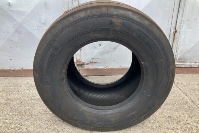 Barum BT 200 Road 445/45 R 19,5 dezén 90%