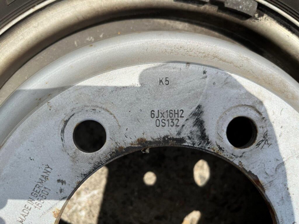 Continental Vanco Four Season 2, 225/75 R 16 C 1 ks na disku. , dezén 80%