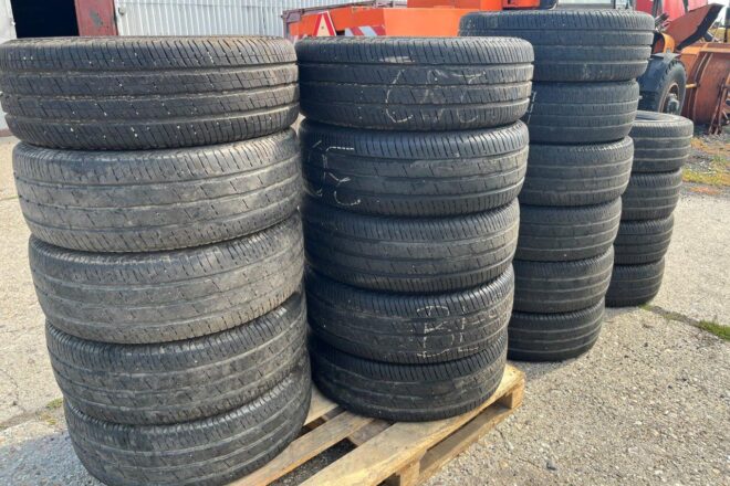 Continental Vanco 2, 235/65 R 16 C, 20 ks, dezén 50%