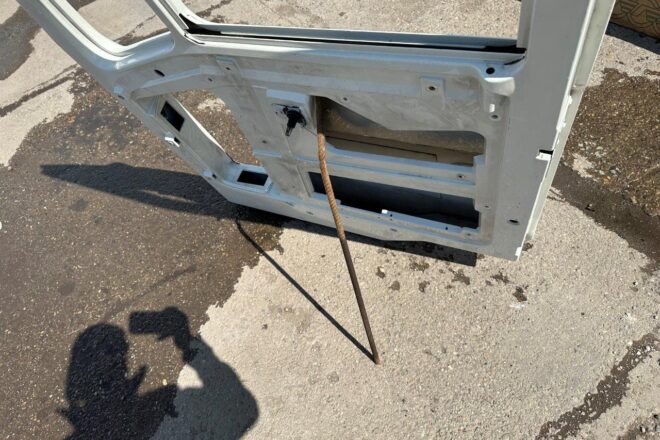 Dvere pravé na Iveco Astra r.v.2010, cena: 150€