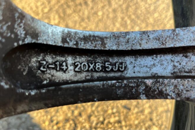 Použitý Michelin Latitude Sport 275/50 R20 na diskoch vhodné na Toyota Landcruiser , roztec 6 x 139,7, 20x 8,5 JJ, dezén 50 %, na predaj — foto 5