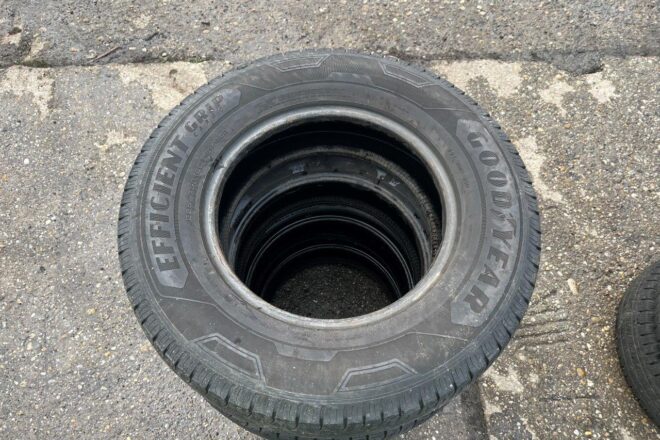 Použitý Good Year Efficient Grip Cargo, 225/75 R 16C, 4 ks, dezén 30%, CENA : 10 EUR / kus, na predaj — foto 2
