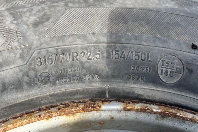 Použitý Continental Conti EcoPlus HD3 315/70 R 22,5 na disku, dezén 10%, CENA : 50 EUR, na predaj — foto 2