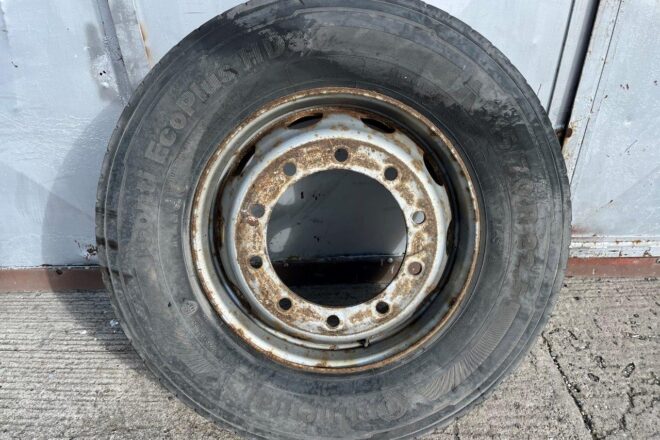 Použitý Continental Conti EcoPlus HD3 315/70 R 22,5 na disku, dezén 10%, CENA : 50 EUR, na predaj — foto 3