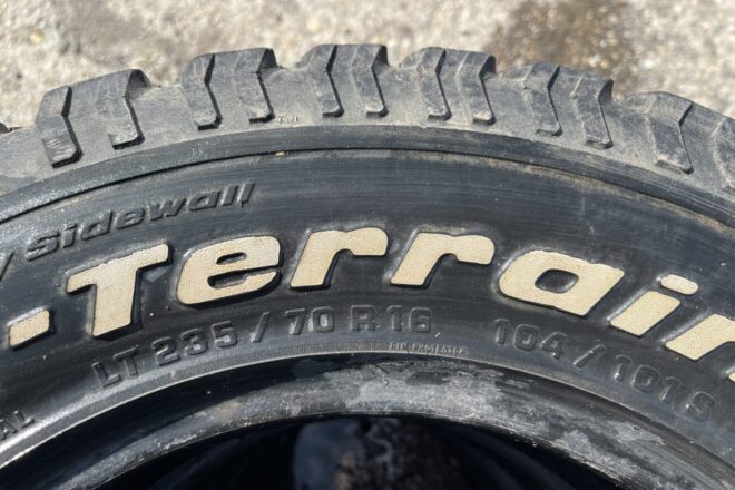 Použitý BF Goodrich All- Terrain T/A LT 235/70 R 16 , 3 ks, dezen 30%, 50 eur/ ks, na predaj — foto 2