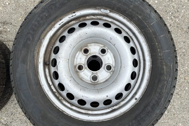 Bridgestone Duravis 215/60 R 16 C, 4 ks na diskoch VW 6 1/2x16 H2 ET 51, dezén 10%