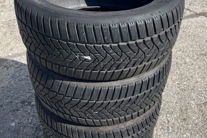 Dunlop Winter Sport 5 235/45 R 18 98V