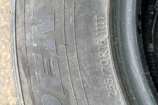 Toyo Open Country 255/70 R16