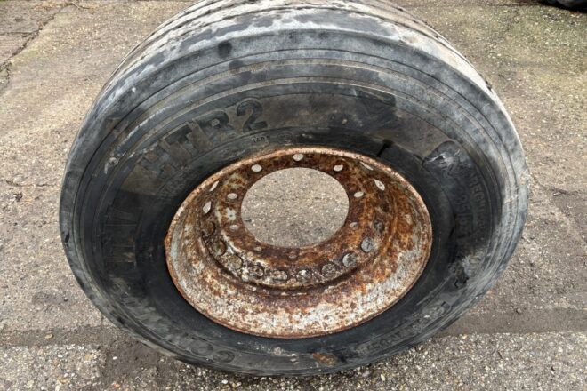 Continental HTR2 385/65 R22