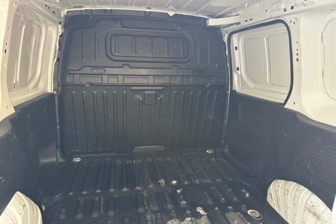 Opel Combo 1,2 PureTech Enjoy VIN 306