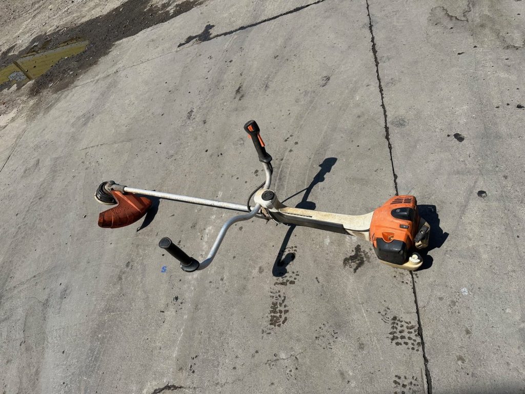 KROVINOREZ STIHL VIN 400