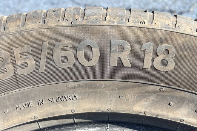 Continental UltraContact 235/60 R18, 4ks, dezén 50% E7