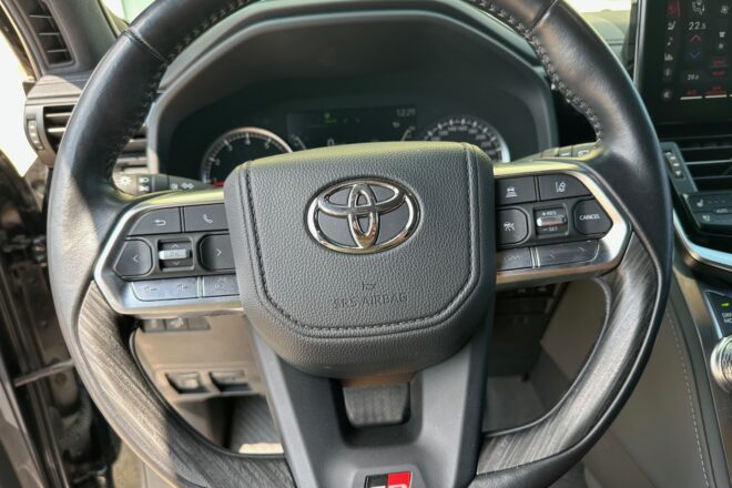 TOYOTA LAND CRUISER 300 4×4 2023 VIN 466