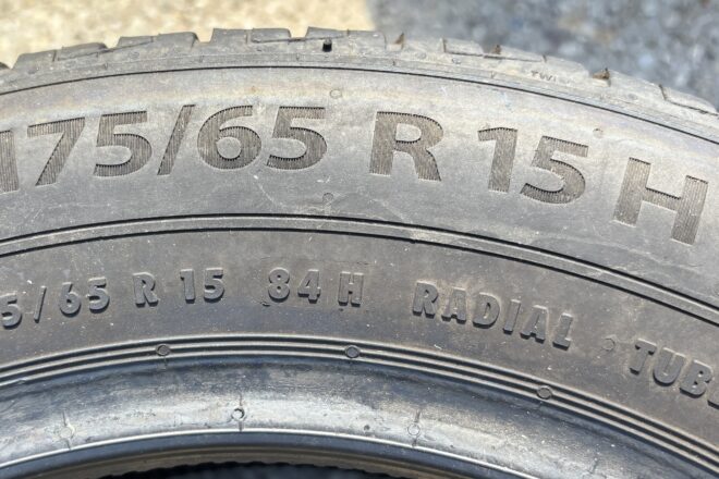 Barum Bravuris 5 175/65 15 H, 2ks, dezen 40% E5