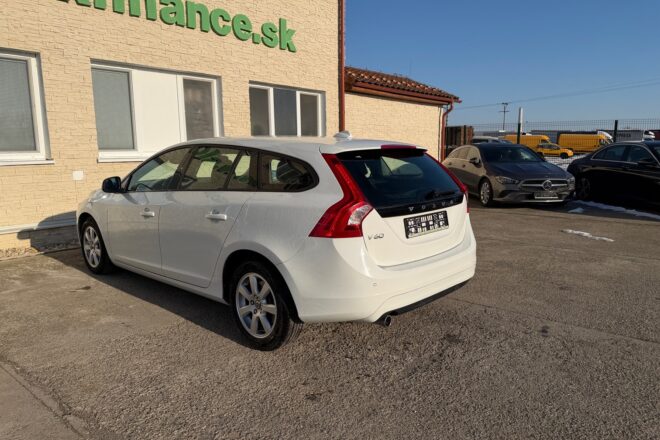 VOLVO V60 1,6 diesel VIN 563