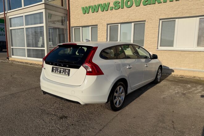 VOLVO V60 1,6 diesel VIN 563