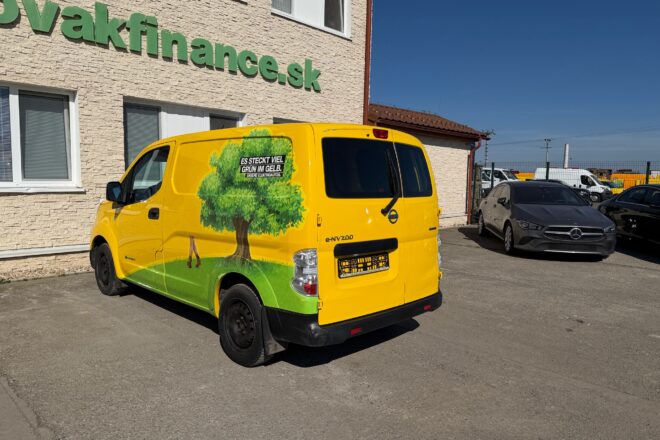 NISSAN e-NV200 VIN 508