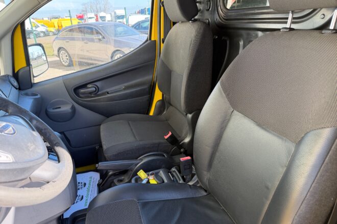 NISSAN e-NV200 VIN 508