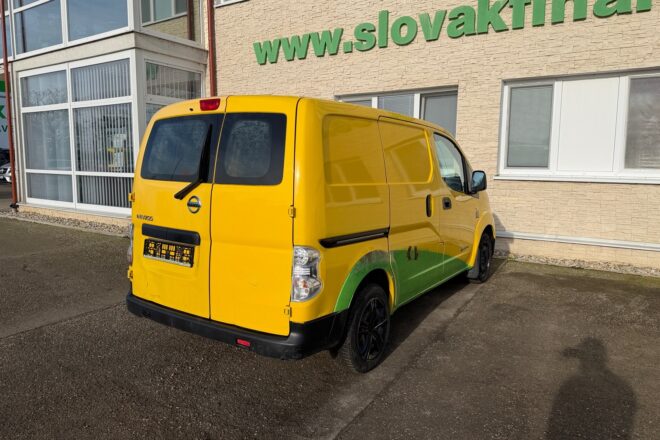 NISSAN e-NV200 automat 24kWh elektro VIN 526