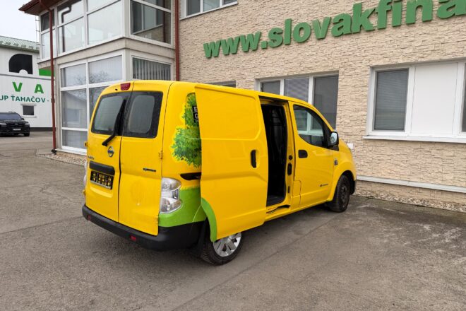 NISSAN e-NV200 24kWh  electric drive VIN 351