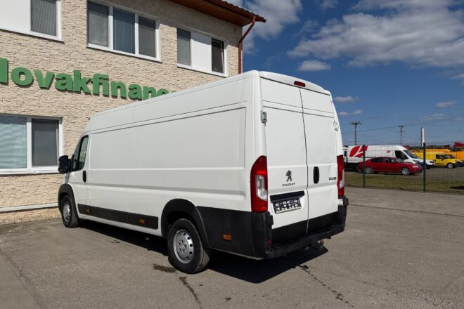 PEUGEOT BOXER 2,0 L4H2 3 seats VIN 579