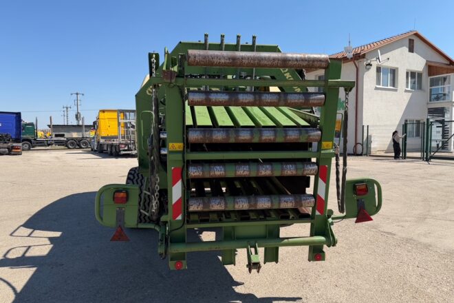 KRONE BIG PACK 1290 lis na hranaté balíky VIN 001