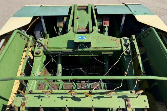 KRONE BIG PACK 1290 lis na hranaté balíky VIN 001