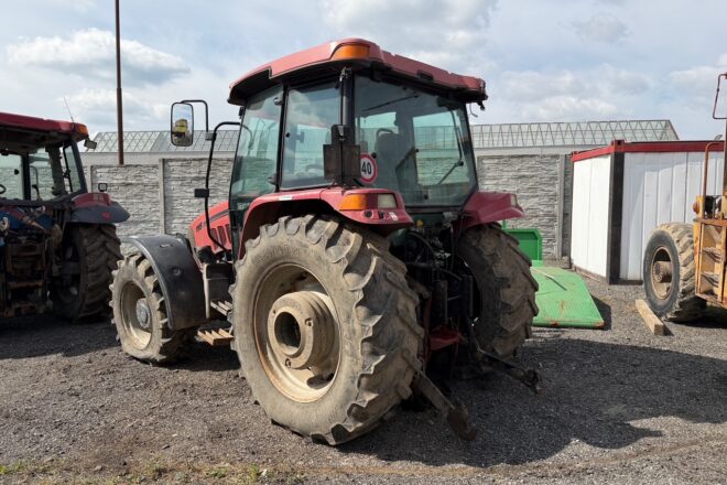 CASE 115 JXU traktor 4×4 2010 VIN 433