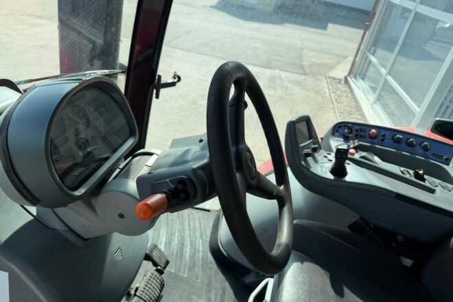 VALTRA S353 traktor 4×4 automat s platnou STK + EK VIN 069