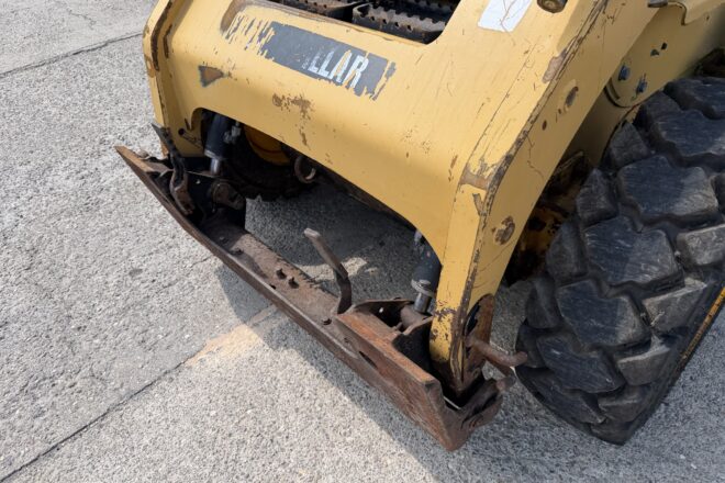 Použitý CATERPILLAR 226B 4x4 šmykom riadený čelný nakladač VIN 001, na predaj — foto 7
