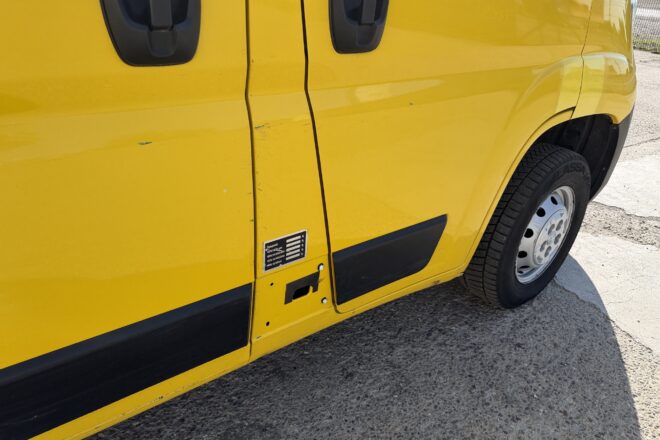 Použitý PEUGEOT BOXER 2,0 diesel E6 manual 3 seats VIN 144, na predaj — foto 8