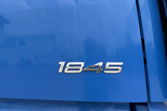 Použitý MERCEDES BENZ ACTROS 1845 LOWDECK MP4 automat E6 VIN 923 - NEW TACHO, na predaj — foto 6