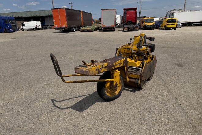 Vibračný valec STROJEXPORT MVM 3403 VIN 836